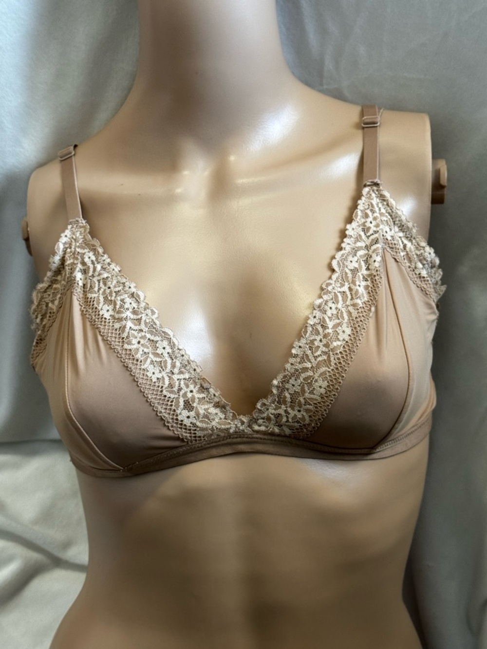 Aerie Real Me Bralette Nude Lace Trim Wireless Bra Size Large
